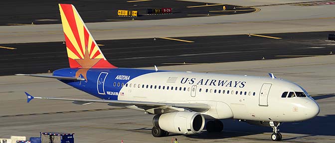 US Airways Airbus A319-132 N826AW Arizona, Phoenix Sky Harbor, March 10, 2015